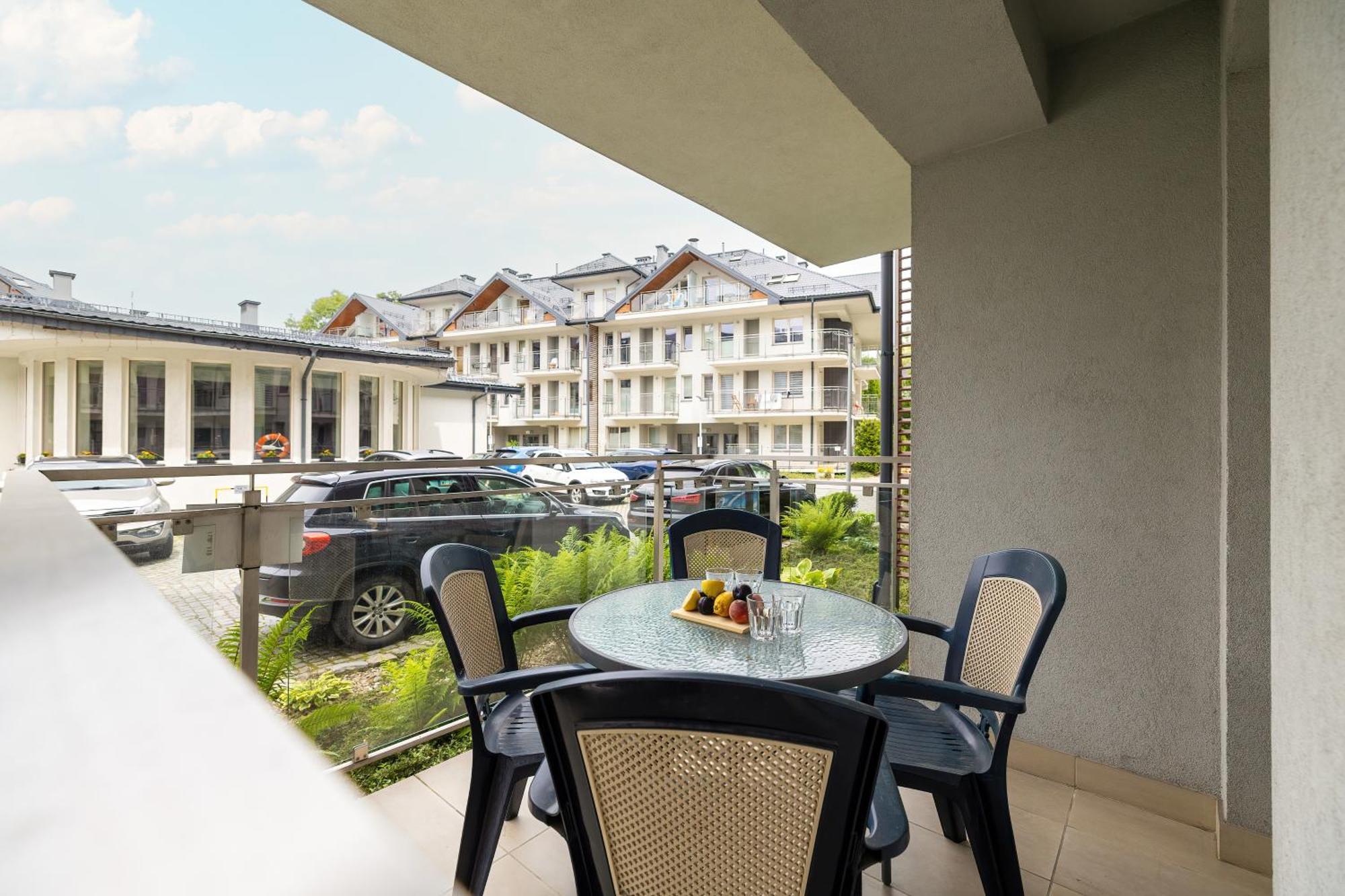 Przestronne Apartamenty W Zakopanem Z Trzema Sypialniami I Parkingiem By Noclegi Renters Exterior foto