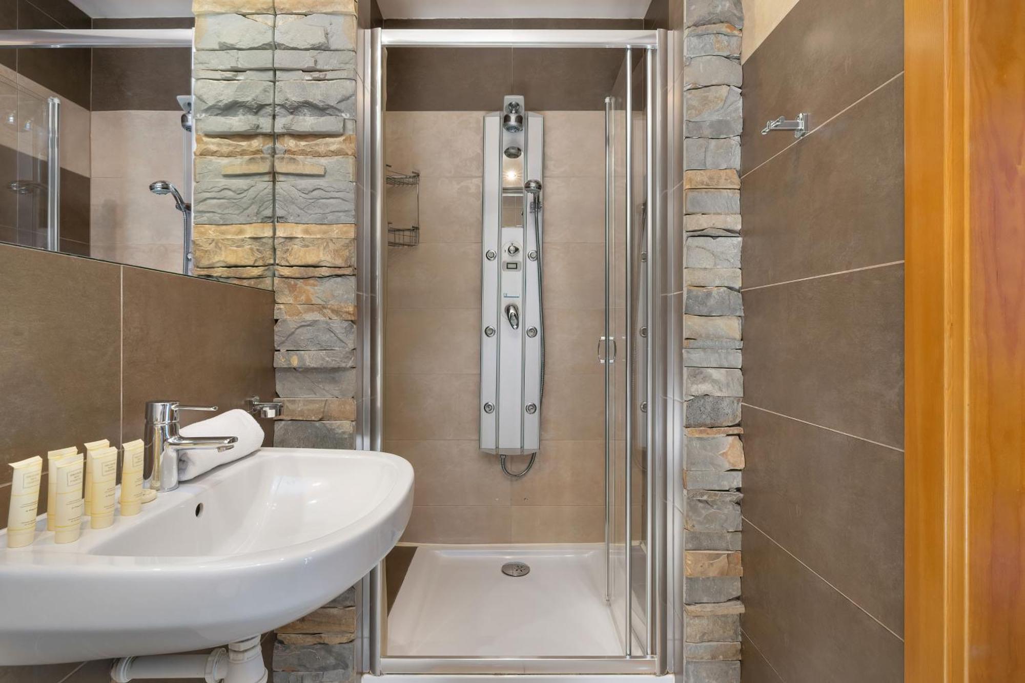 Przestronne Apartamenty W Zakopanem Z Trzema Sypialniami I Parkingiem By Noclegi Renters Exterior foto