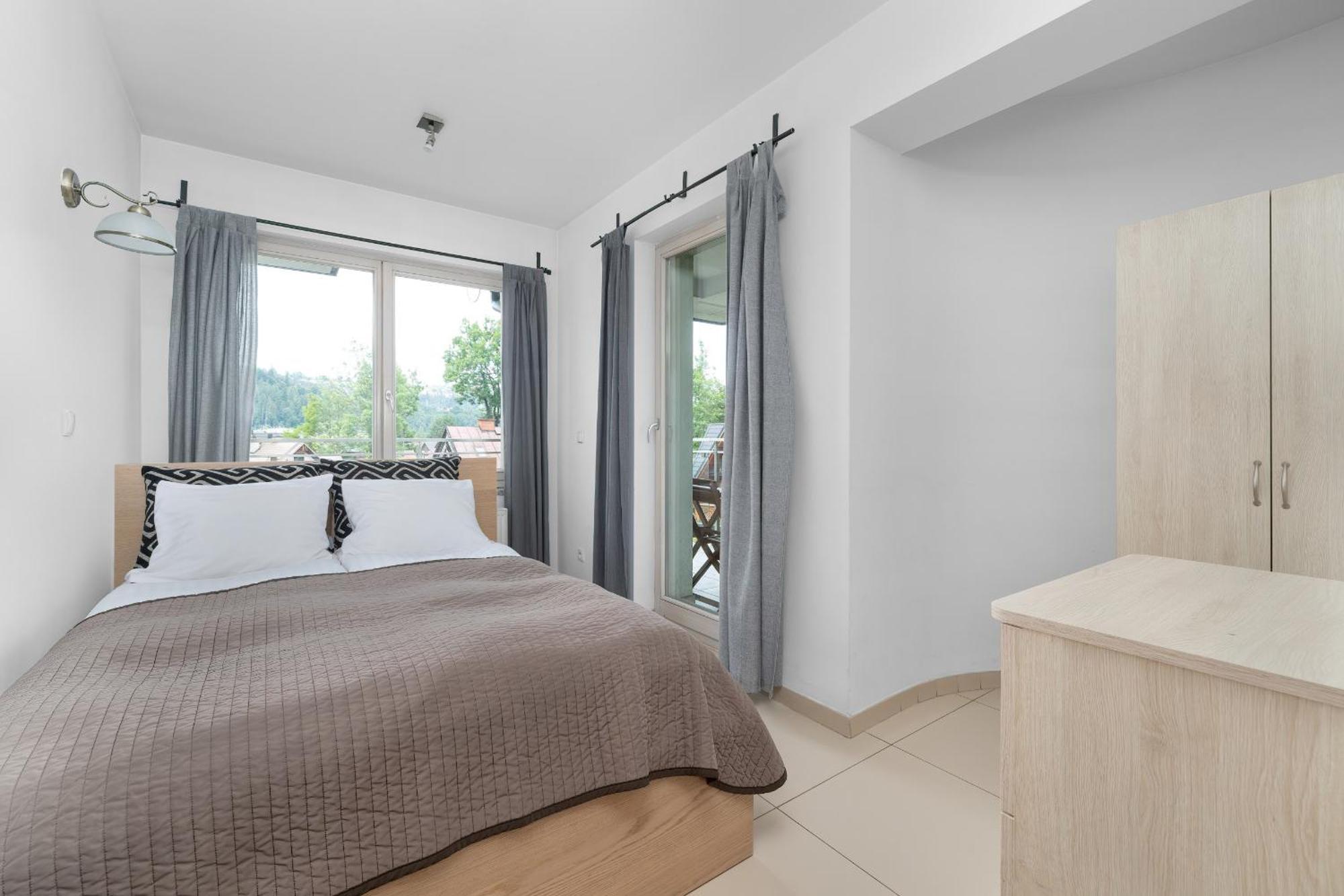 Przestronne Apartamenty W Zakopanem Z Trzema Sypialniami I Parkingiem By Noclegi Renters Exterior foto